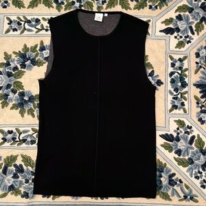 A|X Armani Exchange Men’s merino wool duo color Vest. Warm and cozy. Medium